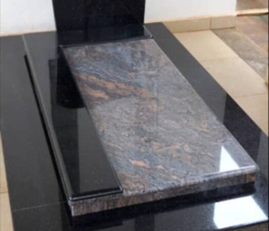 Modèle Élégance Dalle Texturée Marron/Bleu Granit Importé