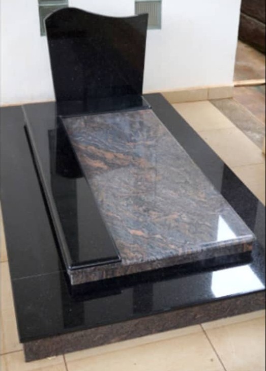 Modèle Élégance Dalle Texturée Marron/Bleu Granit Importé