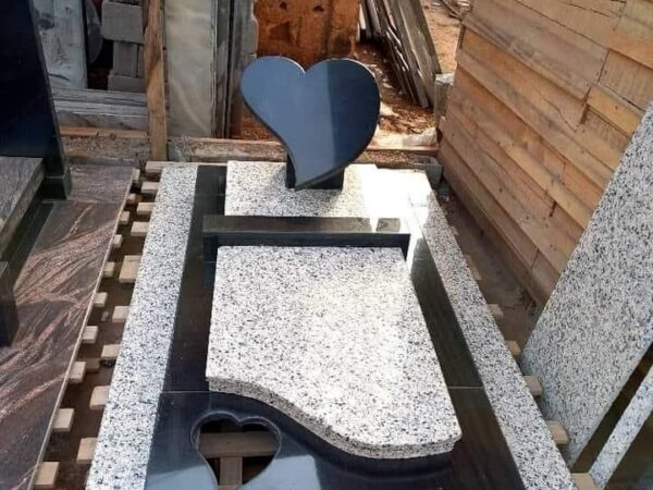 Modèle Cœur Découpé Bicolore Granit Importé Modèle Cœur Découpé Bicolore Granit Importé